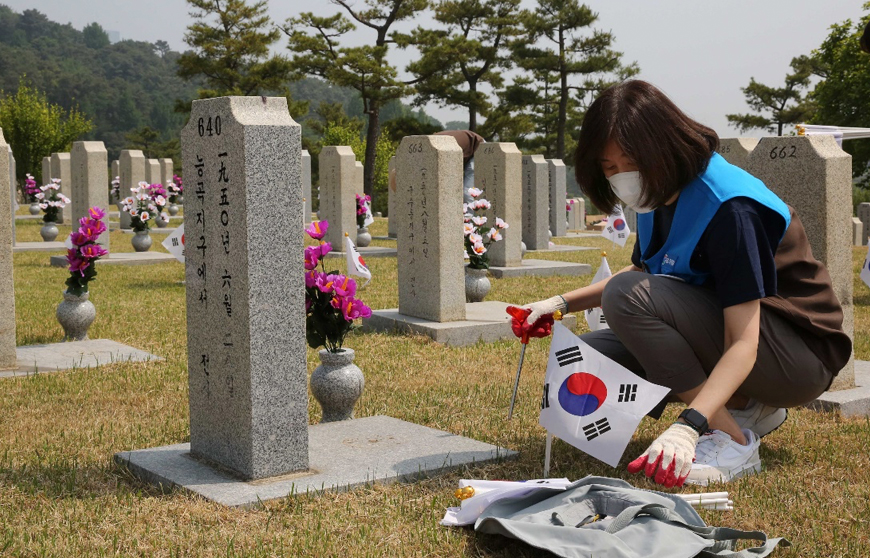 4회째 맞는 GS리테일 현충원 봉사활동